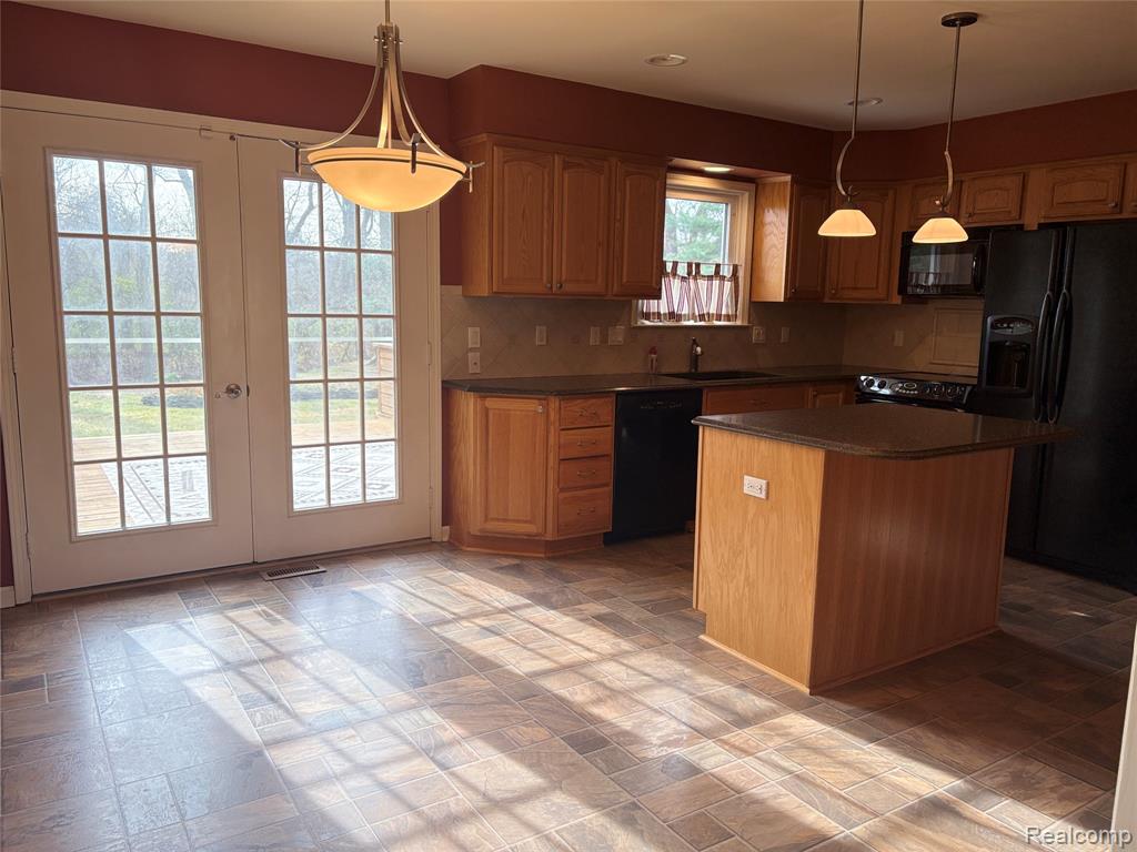 45289 Rudgate Road, Canton, MI 48188 — Photo 12