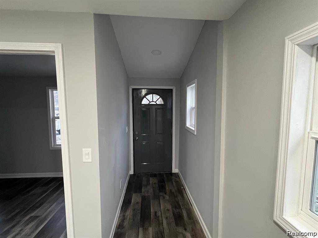 5003 ASHLEY Street, Grosse Pointe, MI 48236 — Photo 6