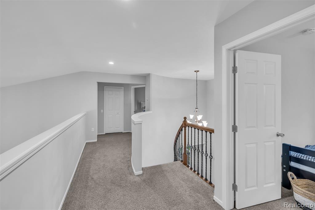 45077 Roundview Drive, Novi, MI — Photo 22