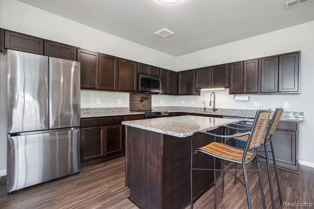 9916 RIDGE RUN Street, Howell, MI 48855 — Photo 4