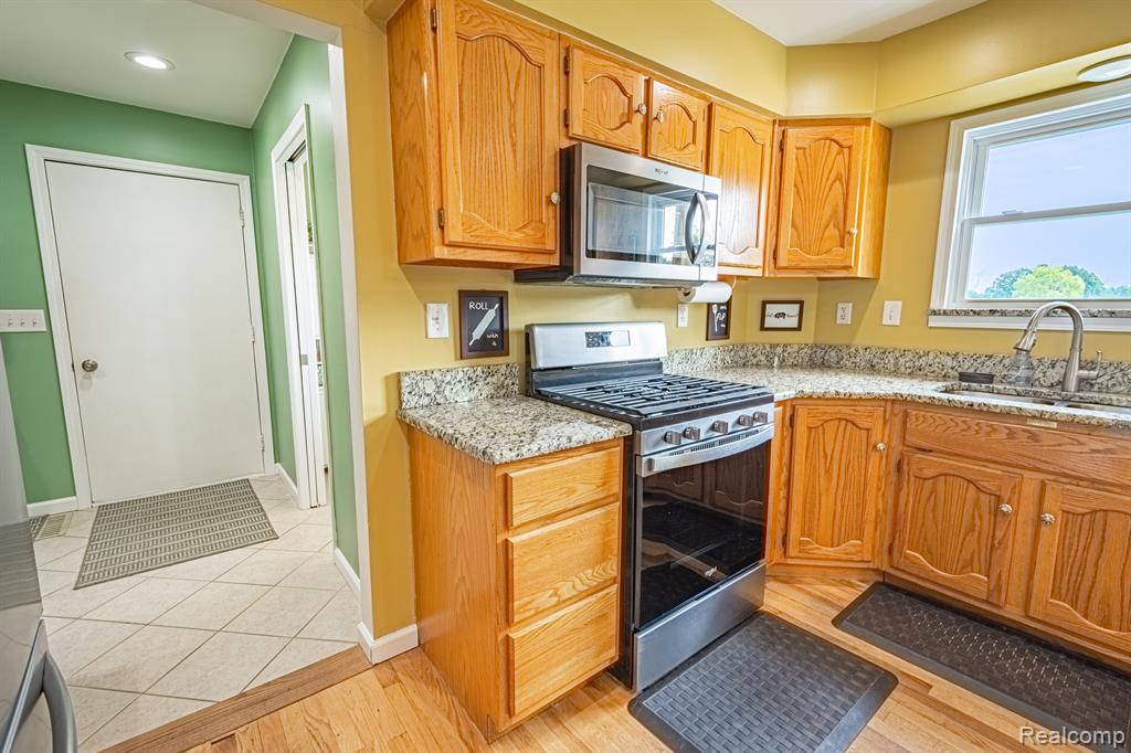 9429 BRANDON Road, Kenockee, MI 48006 — Photo 8