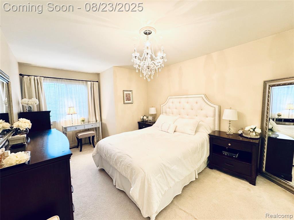 16976 Farmington Rd Road, 19, Livonia, MI 48154 — Photo 13