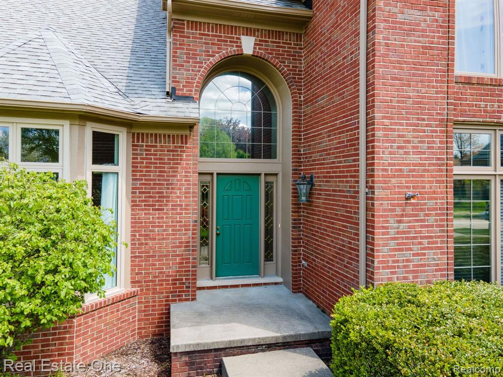 4458 HYCLIFFE Drive, Troy, MI 48098 — Photo 40