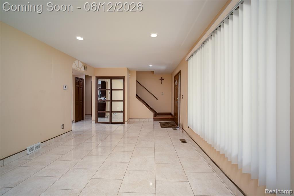 5061 Temple Drive, Sterling Heights, MI 48310 — Photo 4