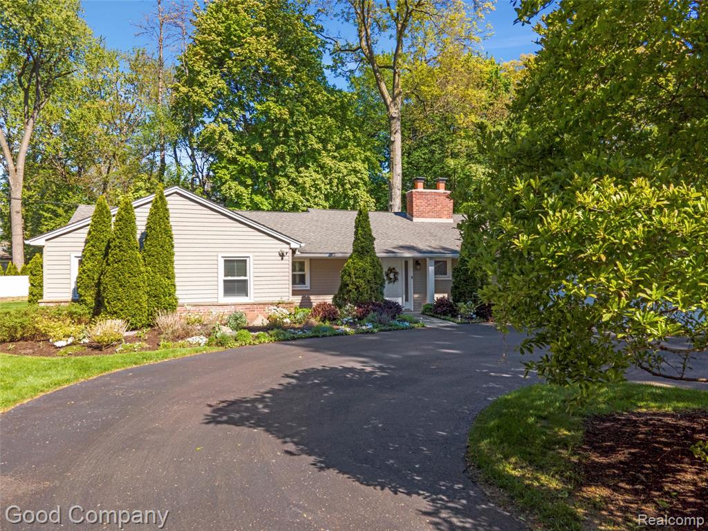4230 Orchard Way, Bloomfield Hills, MI 48301 — Photo 47