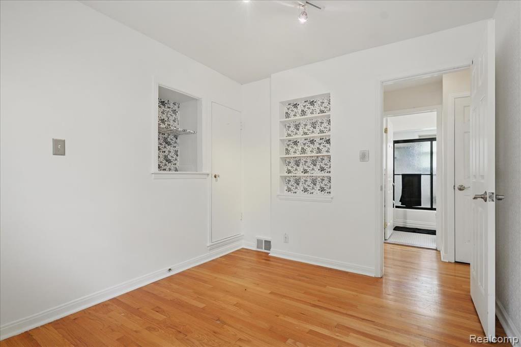 4412 COOPER Avenue, Royal Oak, MI 48073 — Photo 17
