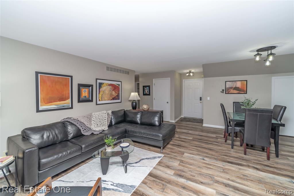 750 S Milford Rd S Milford Rd, Milford, MI 48381 — Photo 5