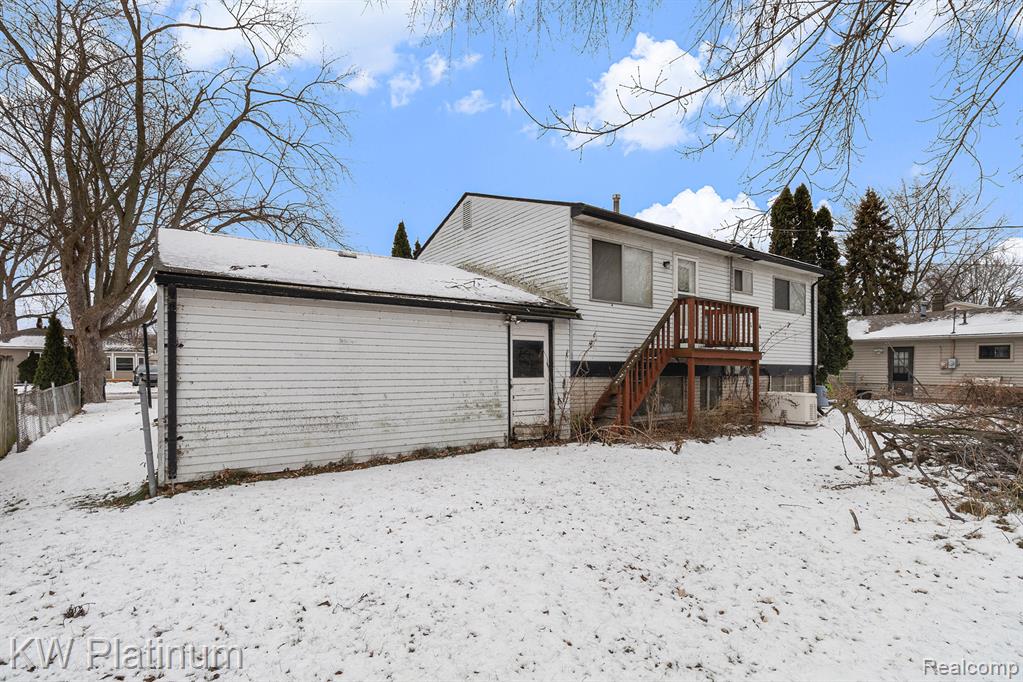 39721 Camp Street, Harrison Township, MI — Photo 21