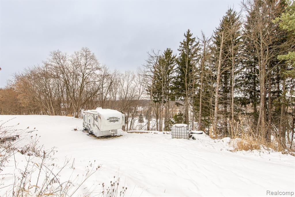 9525 Hegel Road, Goodrich Vlg, MI — Photo 12