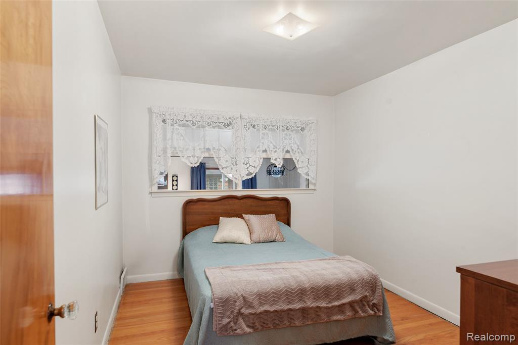 6651 Cardwell Street, Garden City, MI — Photo 9