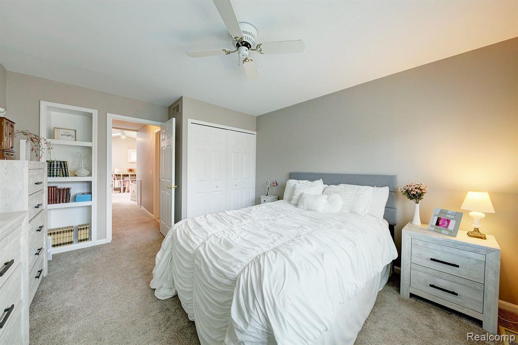 9329 EASTWIND Drive, Livonia, MI 48150 — Photo 30