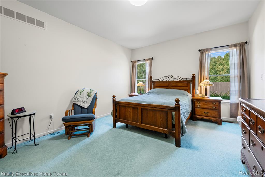 1070 Highland Drive, St. Clair, MI 48079 — Photo 18