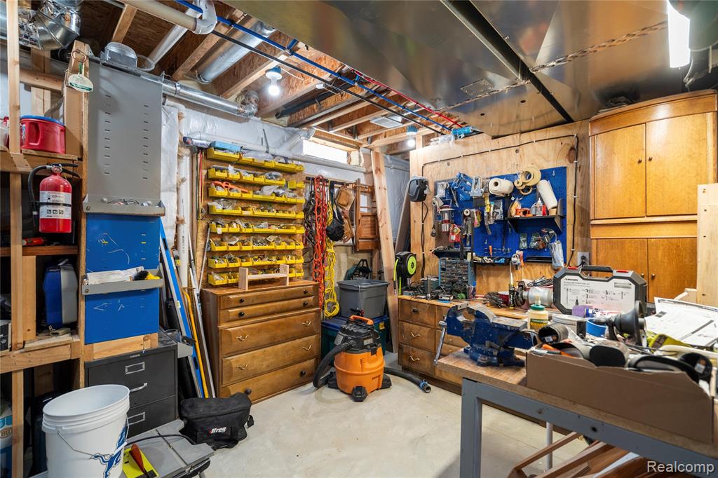 54623 Lawson Creek Drive, Shelby Twp, MI 48316 — Photo 55