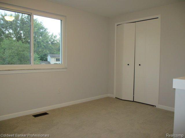 5283 Shrewsbury Drive, Troy, MI 48085 — Photo 21