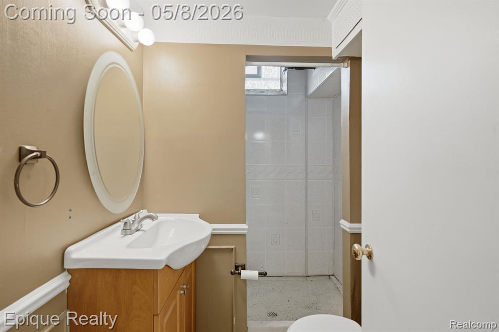 8737 Shannon Drive, Sterling Heights, MI 48314 — Photo 26