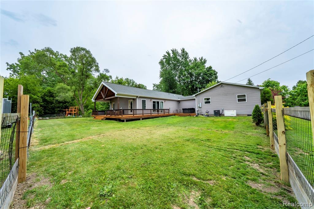 12100 Wilson Drive, Carleton, MI 48117 — Photo 9