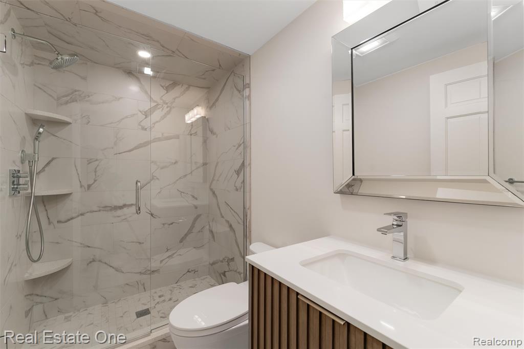 901 Bloomfield Club Court, Bloomfield Hills, MI 48301 — Photo 29