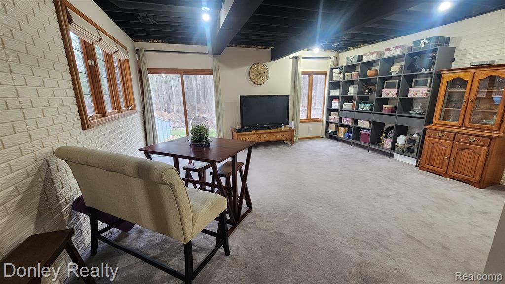 3239 HILLVIEW Drive, Metamora, MI 48455 — Photo 18