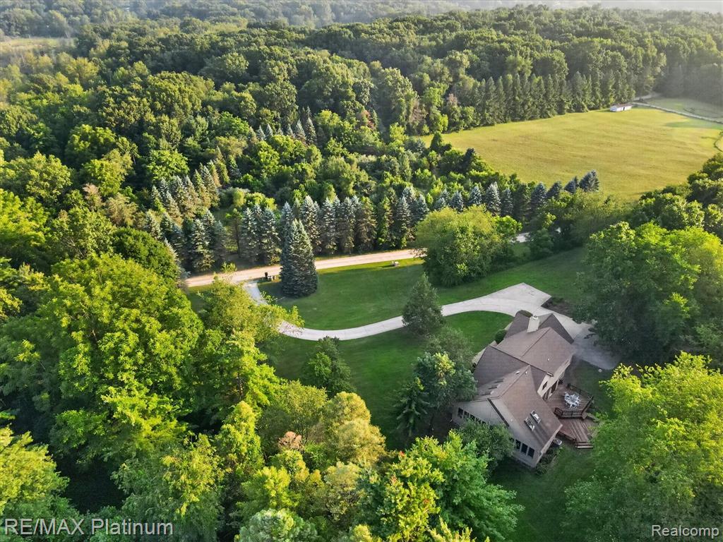 12273 Pinebrook Lane, South Lyon, MI 48178 — Photo 54