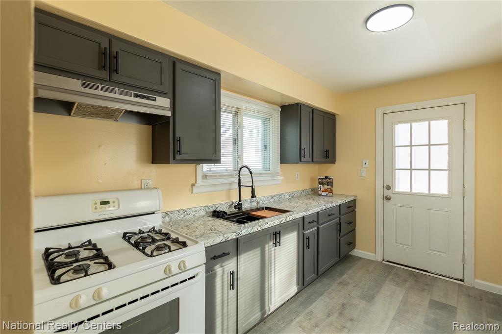 6143 McGuire Street, Taylor, MI 48180 — Photo 11