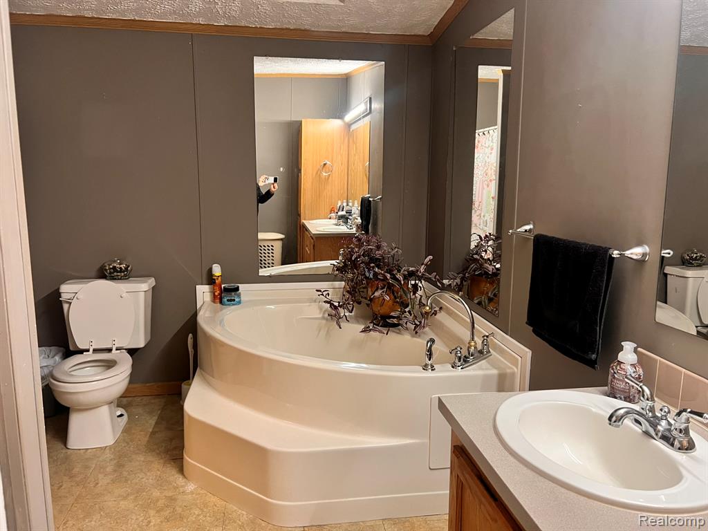 59 S Bassett Road, Lapeer, MI 48446 — Photo 18