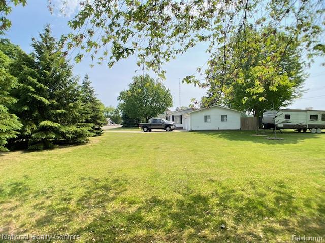 2538 Parrott Street, Deckerville, MI 48427 — Photo 6