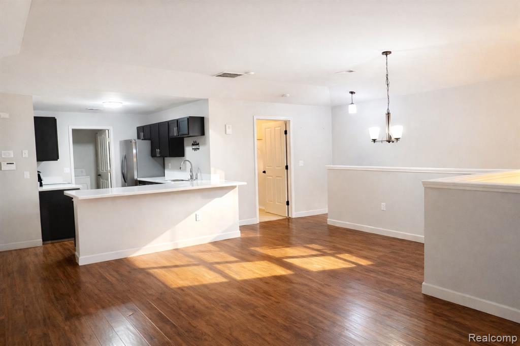4128 Berkeley Avenue, Canton, MI 48188 — Photo 5