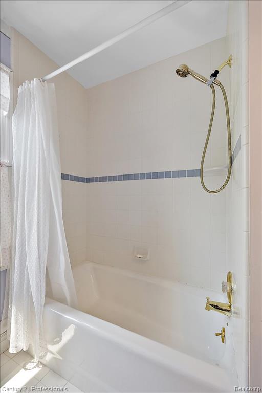 40205 Ashland Drive, Sterling Heights, MI 48313 — Photo 47