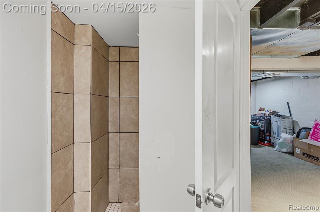 11429 E 8 Mile Road, Warren, MI 48089 — Photo 17