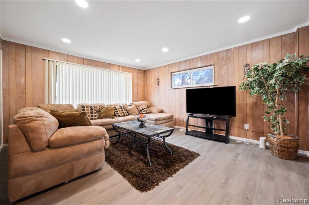 16569 Tracey Street, Detroit, MI 48235 — Photo 14