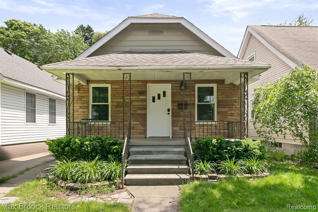63 Maplefield Road, Pleasant Ridge, MI — front exterior