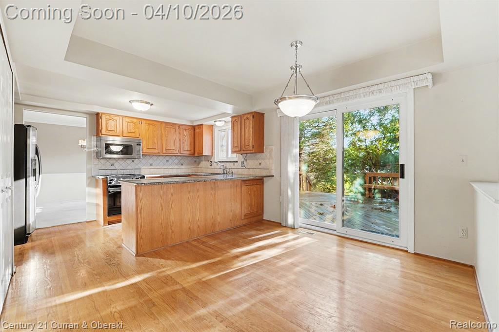 3836 Meadowbrook Drive, Troy, MI 48084 — Photo 11