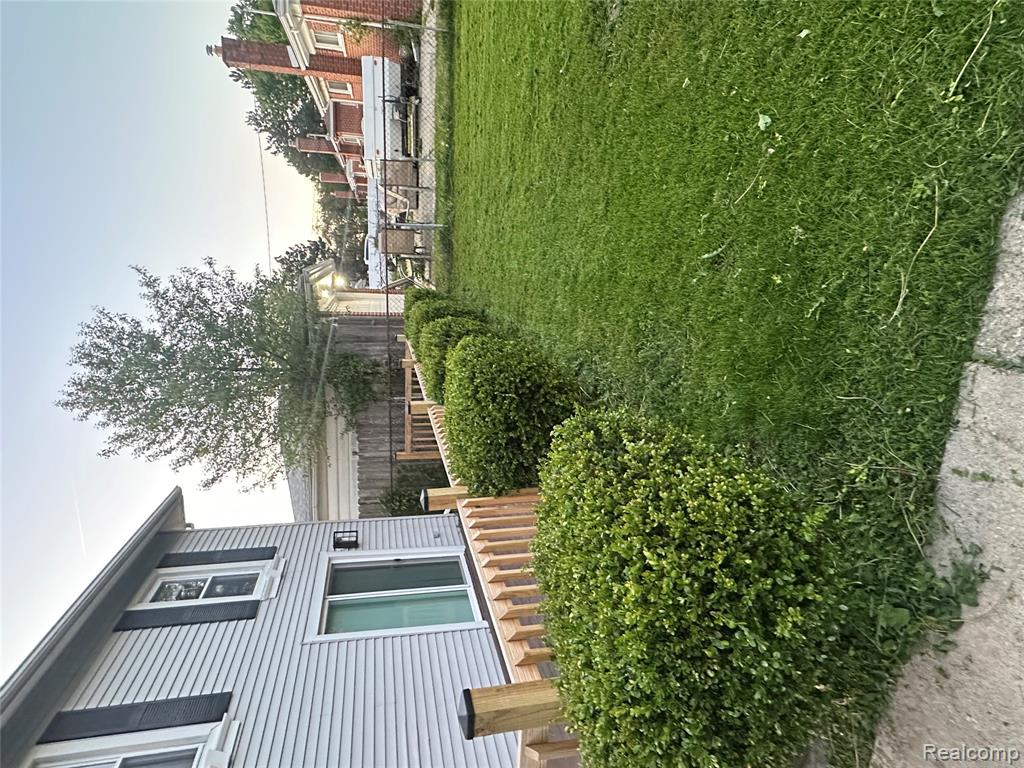 17788 Quarry St, Riverview, MI 48193 — Photo 5