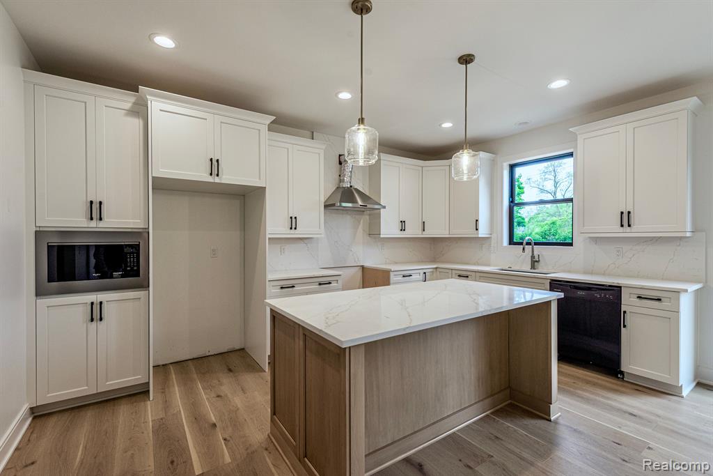 4107 Devon, Royal Oak, MI 48073 — Photo 3