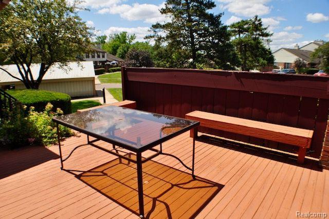 38843 COUNTRY Circle, 80, Farmington Hills, MI 48331 — Photo 33