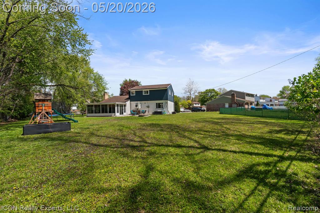 23516 Kim Drive, Clinton Twp, MI 48035 — Photo 41