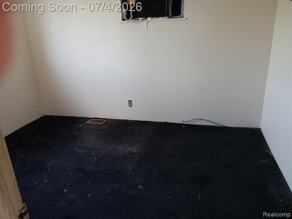 11930 Garfield Street, Riverview, MI 48193 — Photo 9