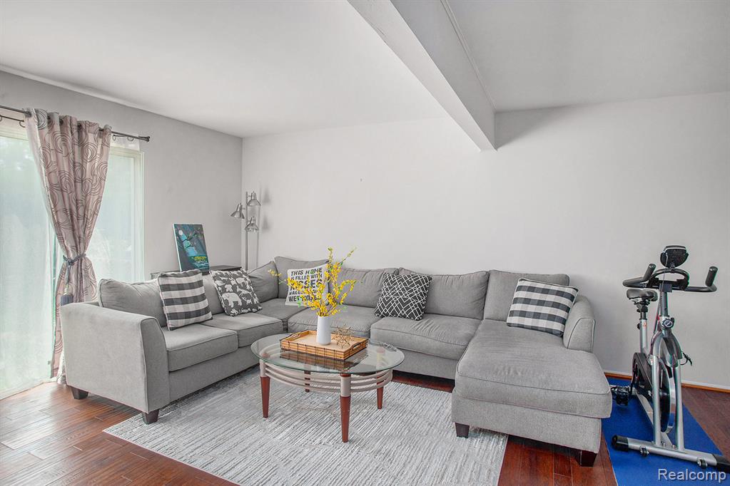 739 Kirts Boulevard, Troy, MI 48084 — Photo 4