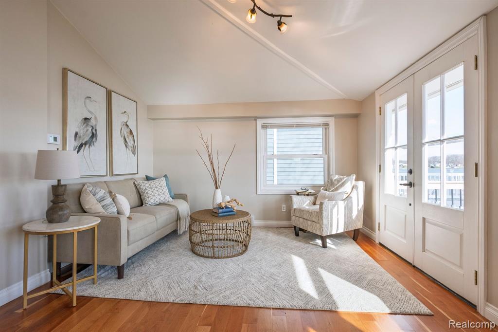 9568 MAIN Street, Whitmore Lake, MI 48189 — Photo 17