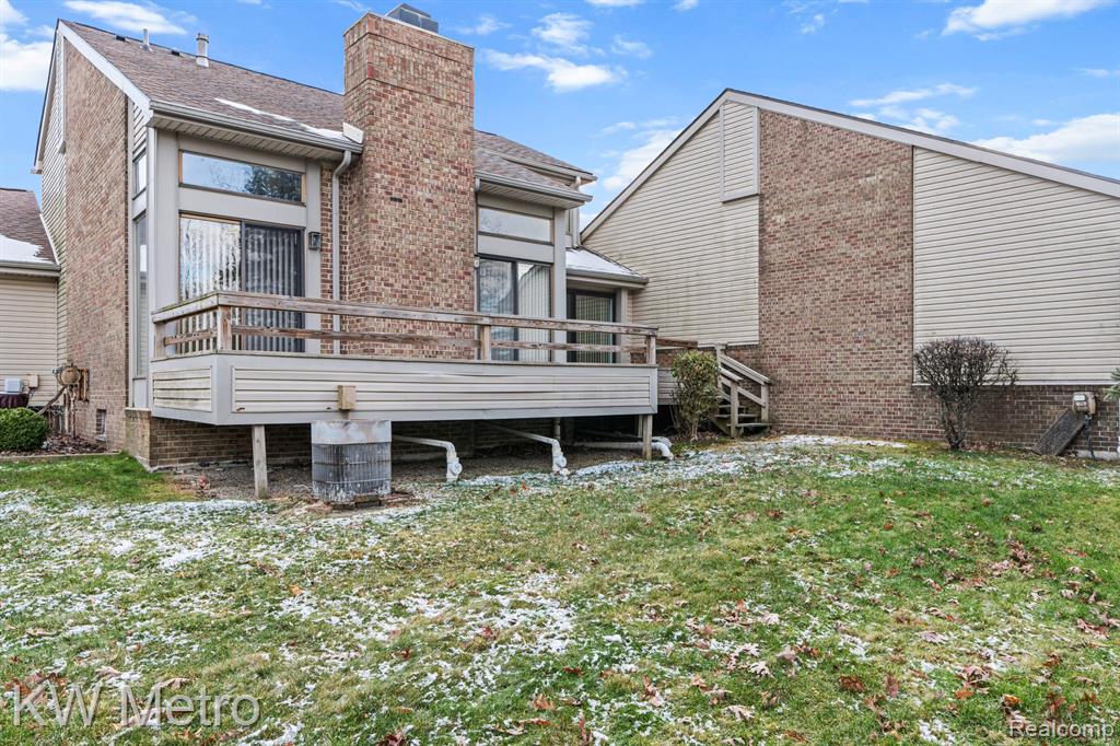 29263 W CHANTICLEER Drive, Southfield, MI 48034 — Photo 44
