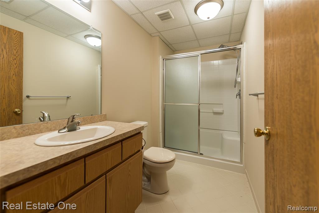 61726 VALLEY FORGE, South Lyon, MI 48178 — Photo 33