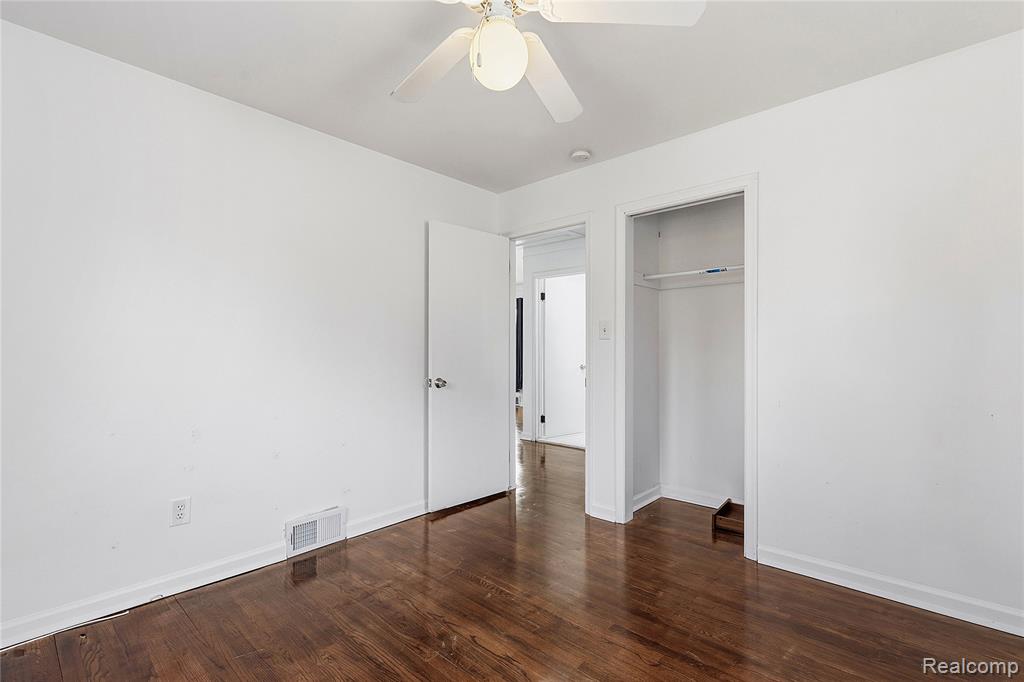 6457 Deering Street, Garden City, MI — Photo 16