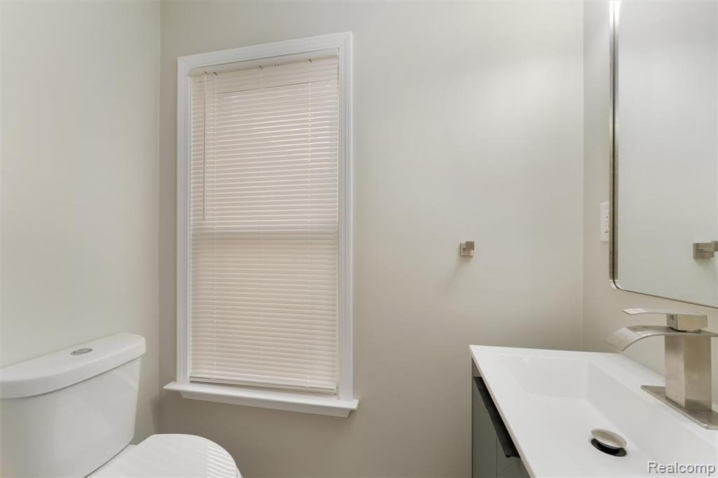 11090 McKinney Street, Detroit, MI 48224 — Photo 6