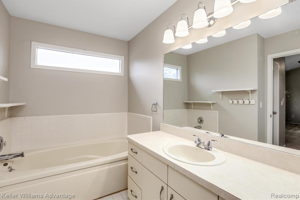 4200 Colorado Lane, West Bloomfield, MI — Photo 15