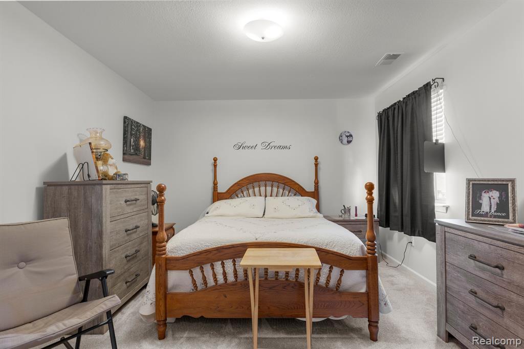 23272 STOFLET Lane, Trenton, MI 48183 — Photo 30
