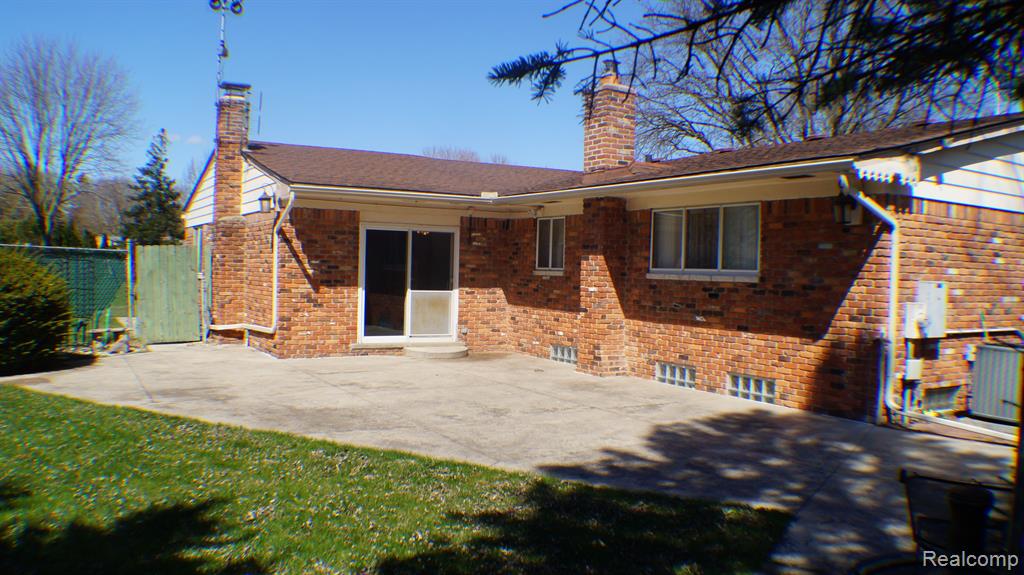 4609 CALVERT Court, Troy, MI 48085 — Photo 48