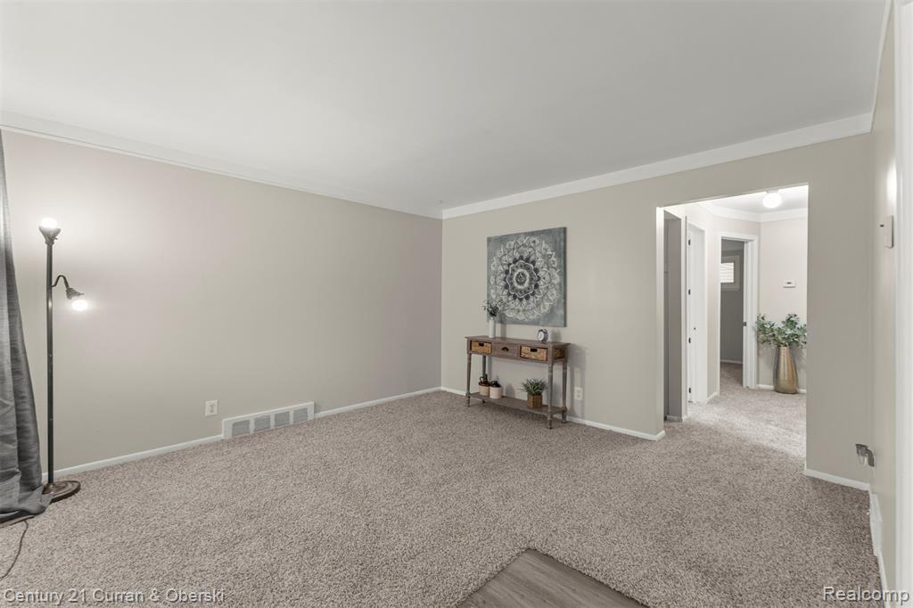 435 Champaign Road, Lincoln Park, MI 48146 — Photo 8