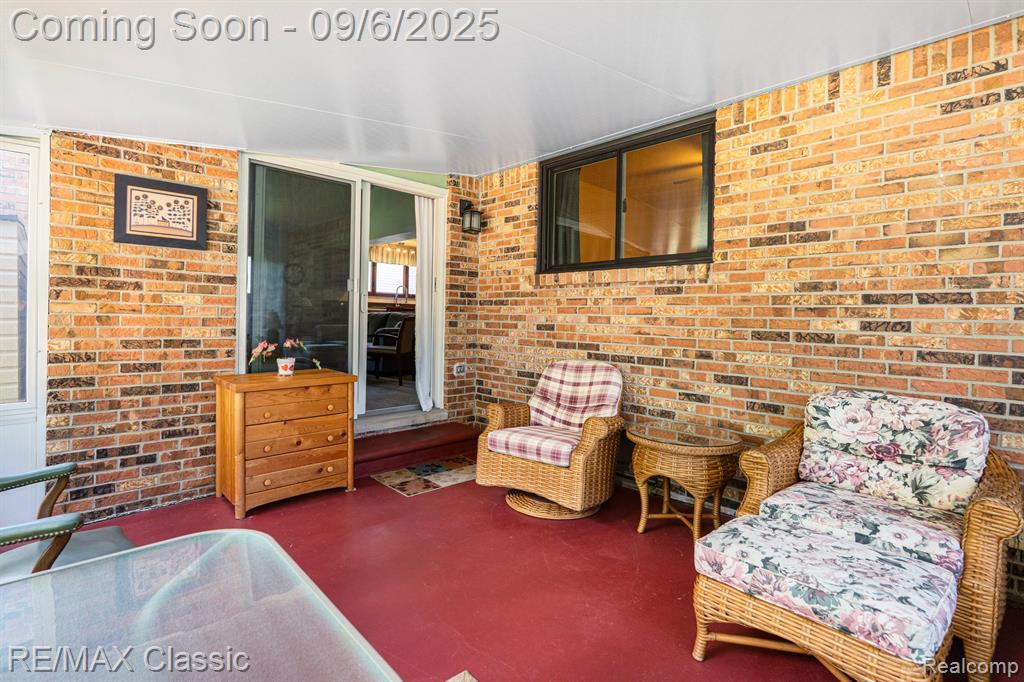 806 Abbey Lane, Milford, MI 48381 — Photo 13