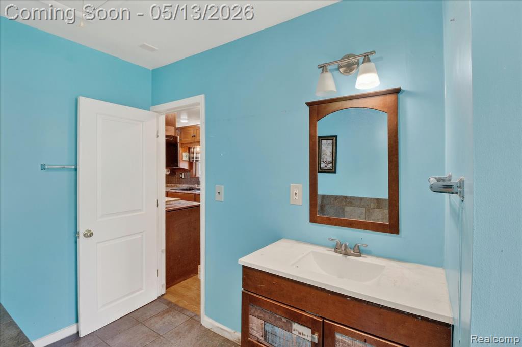 50 CLARENCE Street, Belleville, MI 48111 — Photo 31