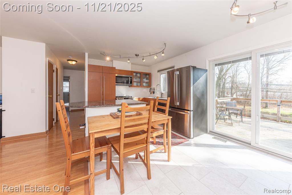 417 Lyon Court, South Lyon, MI 48178 — Photo 7